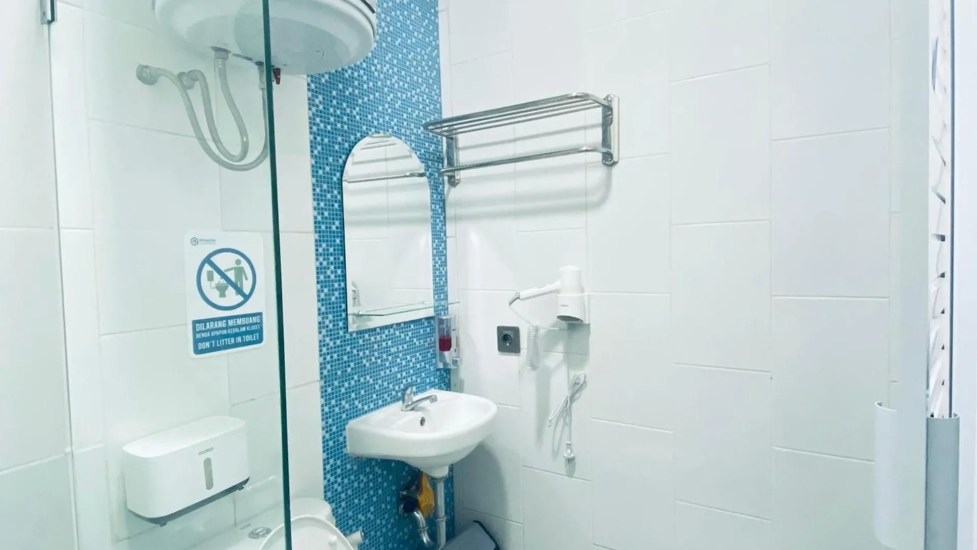 Hotel Rosalyne Sleepbox Denpasar Bali Seminyak 0*,