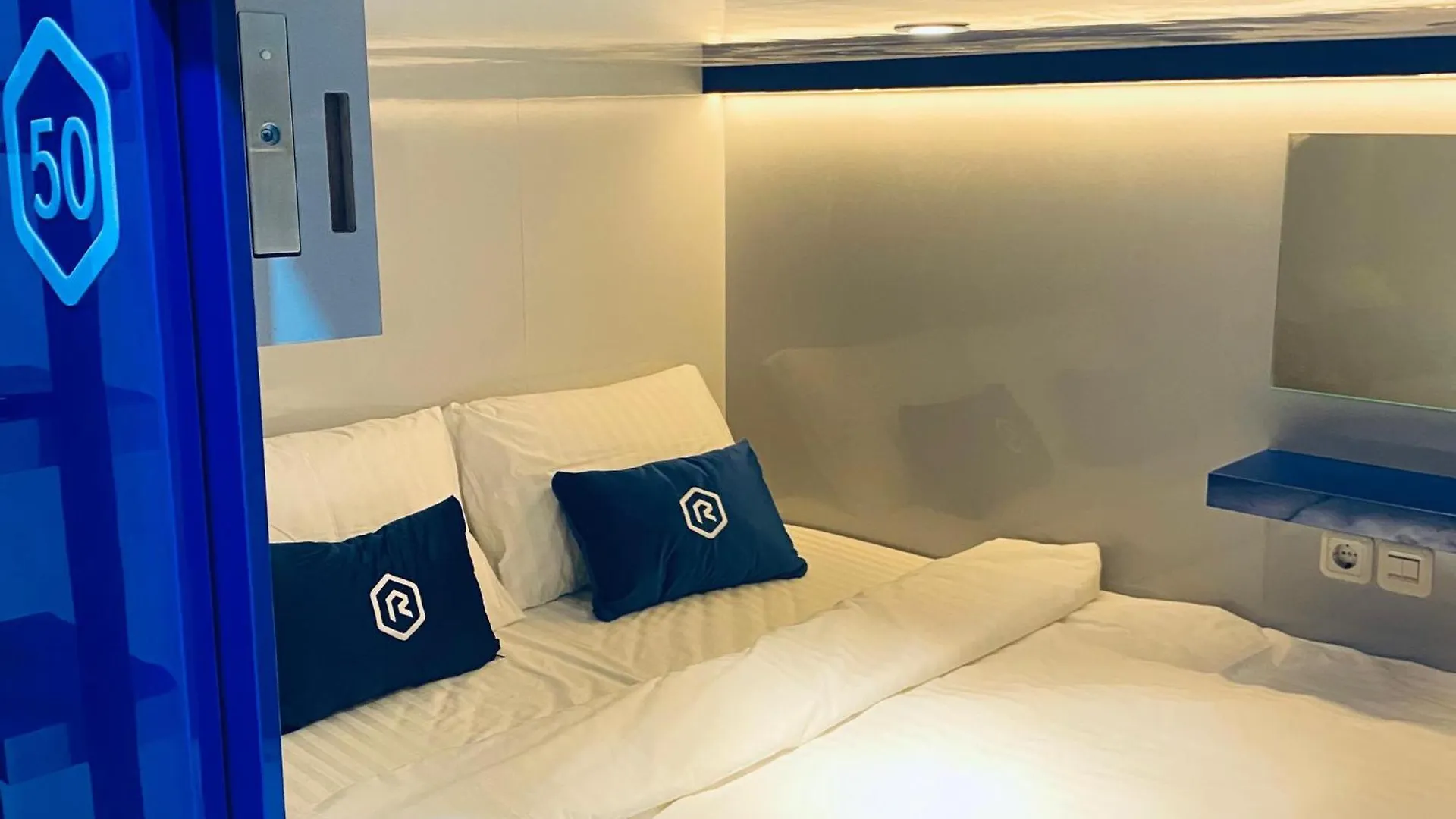 Rosalyne Sleepbox Denpasar Bali Hotel Seminyak  Indonesia