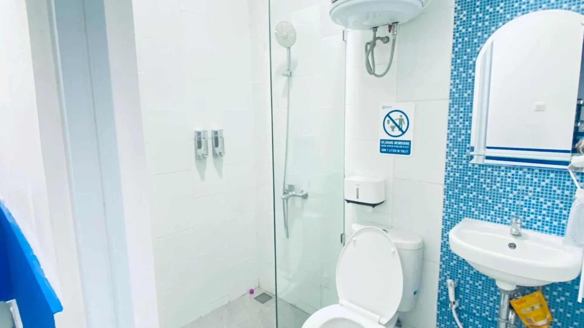 Rosalyne Sleepbox Denpasar Bali Hotel Seminyak  Capsule hotel
