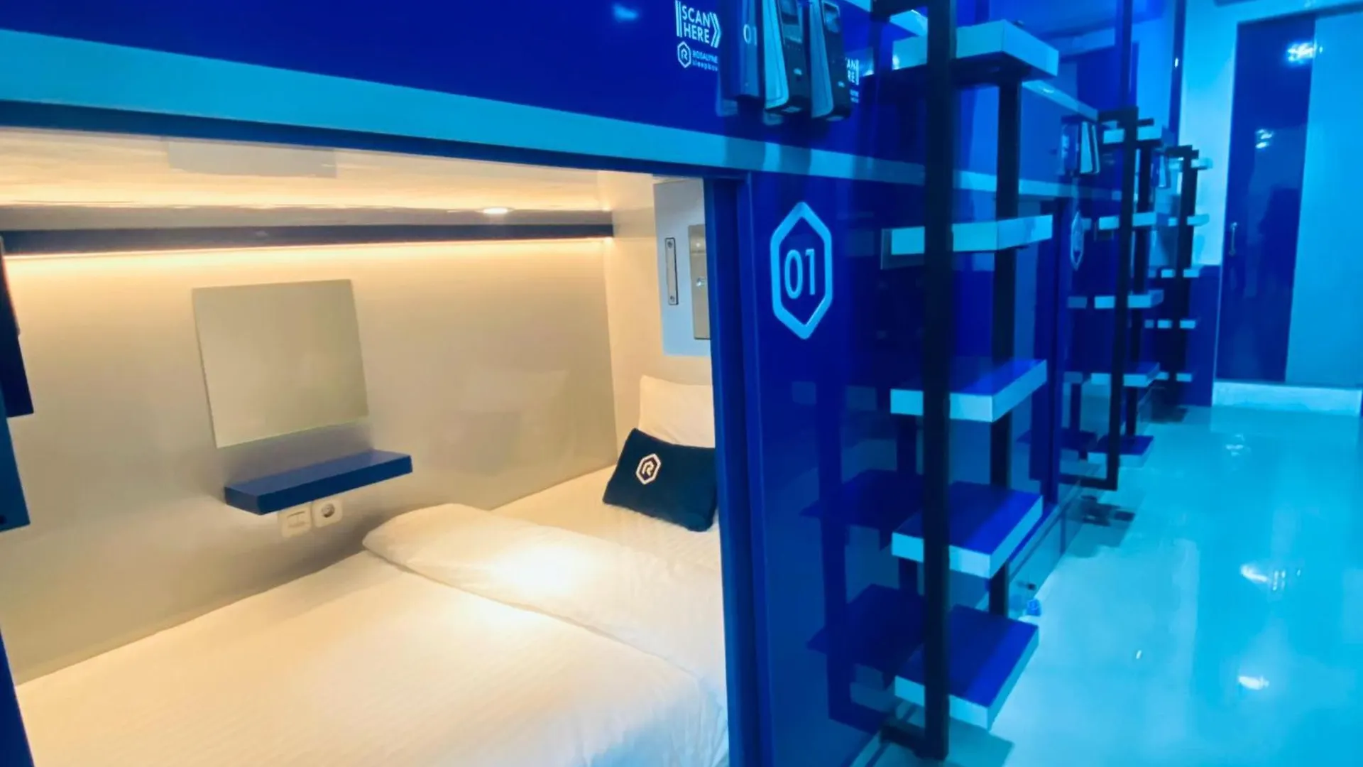 Capsulehotel Rosalyne Sleepbox Denpasar Bali Hotel Seminyak